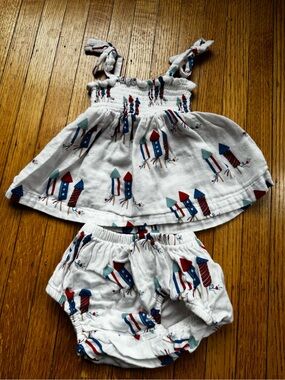 Infant Patriotic Firework Tank & Bloomers Matching Set